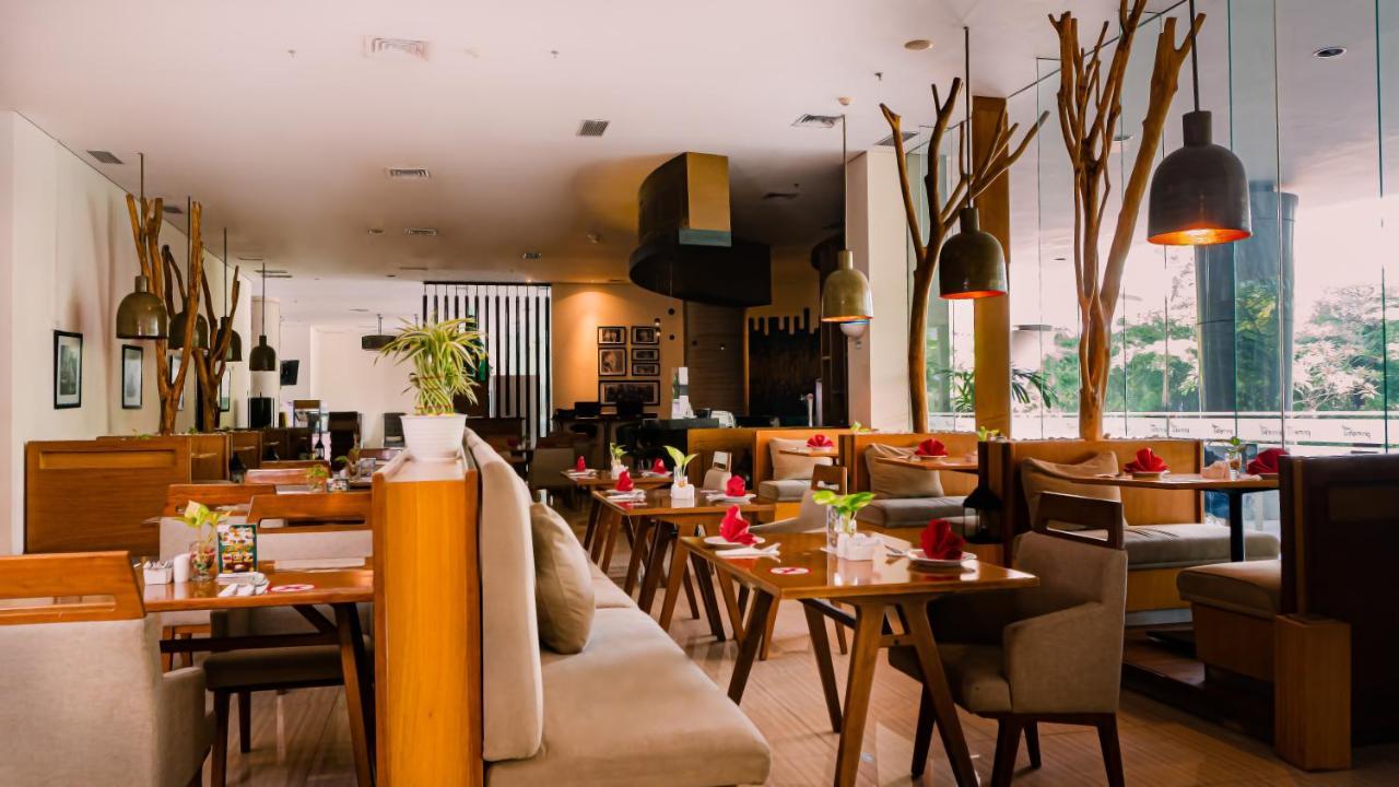 ไพรม์บิซ โฮเต็ล จิการัง Hotel ชีการัง ภายนอก รูปภาพ